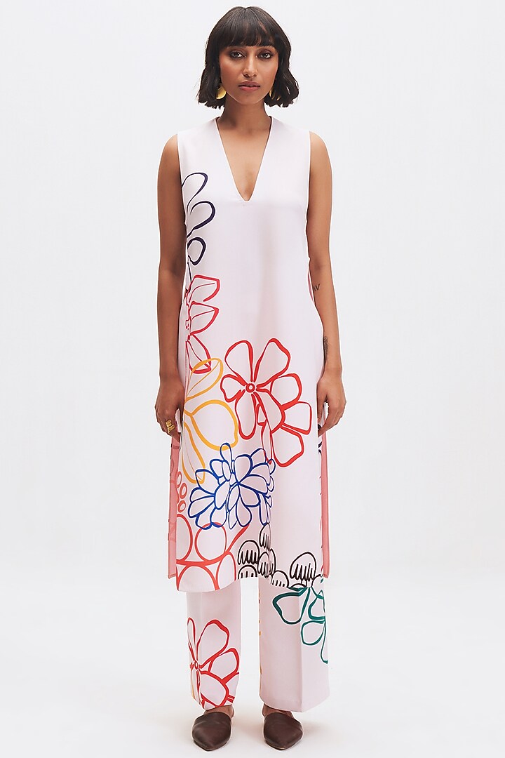 White Italian Crepe Printed Kurta Set by Kshitij Jalori at Pernia's Pop Up Shop