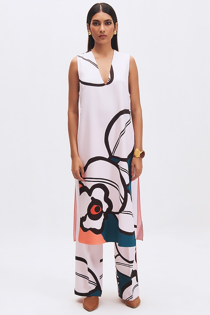 White Italian Crepe Printed Kurta Set by Kshitij Jalori at Pernia's Pop Up Shop