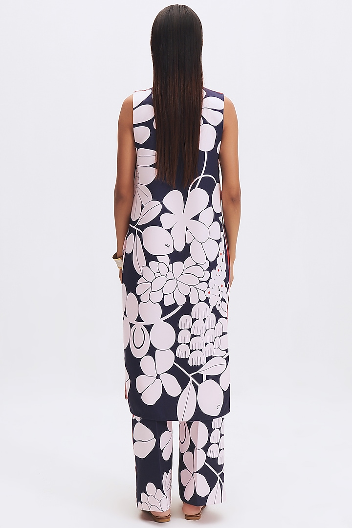 Deep Navy Italian Crepe Printed Kurta Set by Kshitij Jalori at Pernia's Pop Up Shop