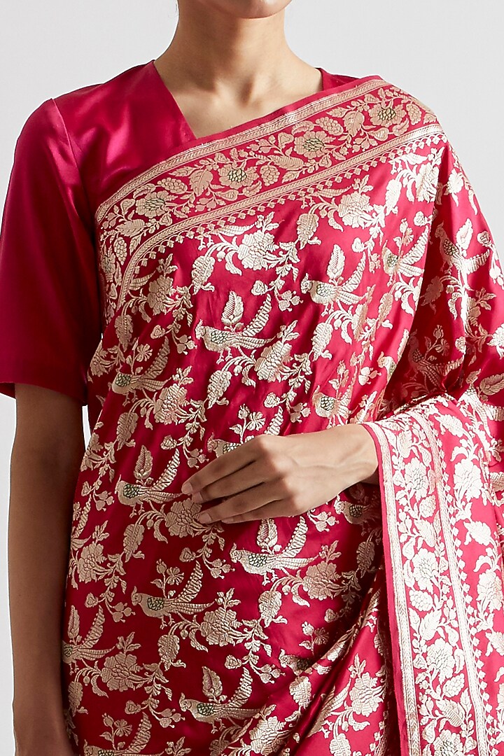 Fuchsia Silk Reception Saree by Kshitij Jalori at Pernia's Pop Up Shop