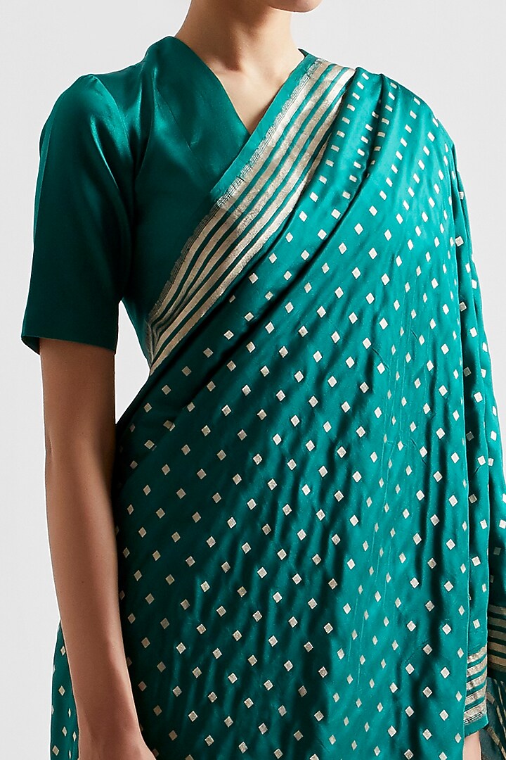 Emerald Green Silk Dotted Wedding Saree by Kshitij Jalori at Pernia's Pop Up Shop
