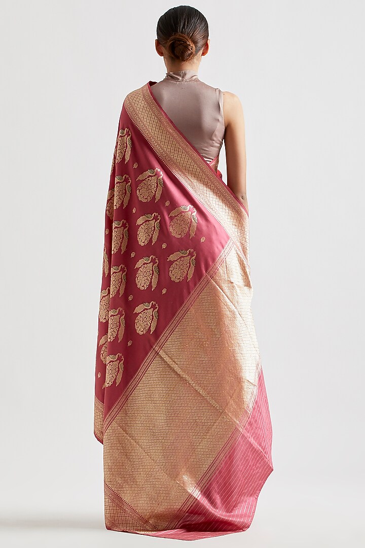 Old Rose Silk Reception Saree by Kshitij Jalori at Pernia's Pop Up Shop
