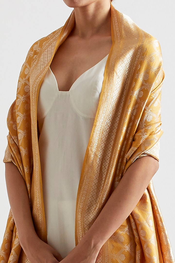 Mustard Silk Dupatta by Kshitij Jalori at Pernia's Pop Up Shop