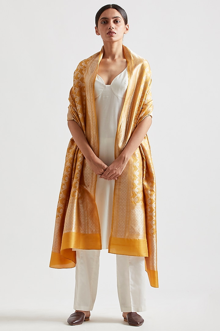 Mustard Silk Dupatta by Kshitij Jalori at Pernia's Pop Up Shop
