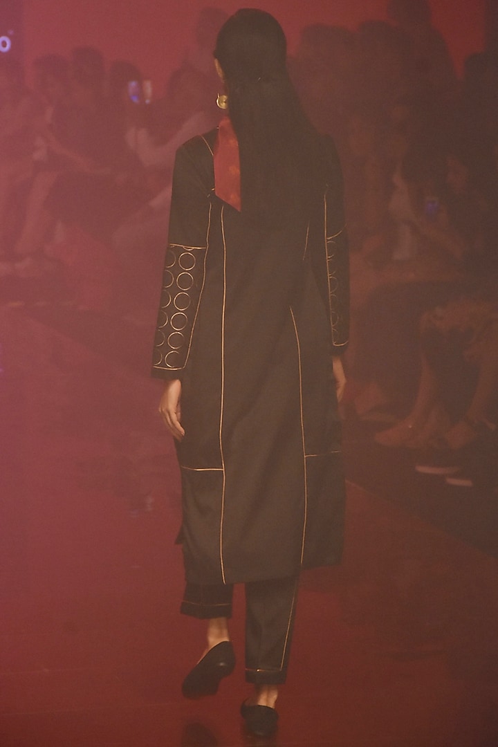 Navy Blue Kurta With Pants by Kshitij Jalori at Pernia's Pop Up Shop