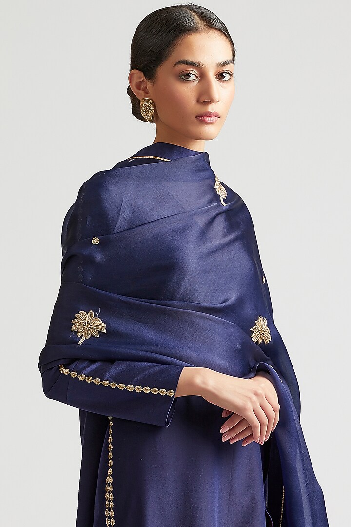 Blue Zardosi Embroidered Kurta Set by Kshitij Jalori at Pernia's Pop Up Shop