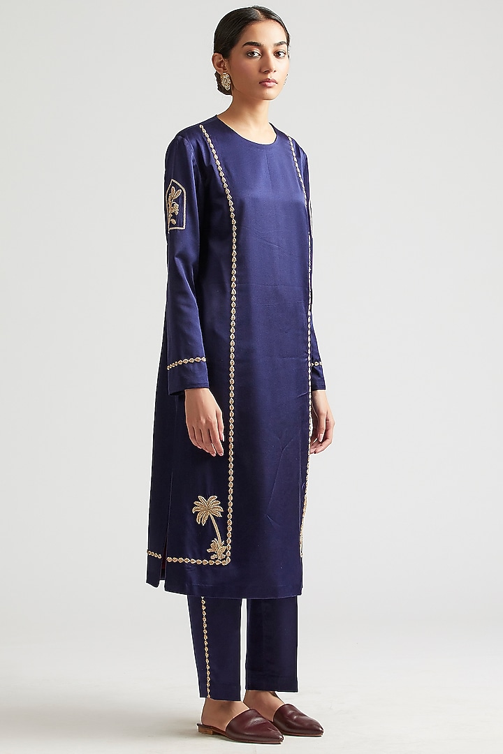 Sapphire Blue Kurta Set In Silk Satin Crepe by Kshitij Jalori at Pernia's Pop Up Shop