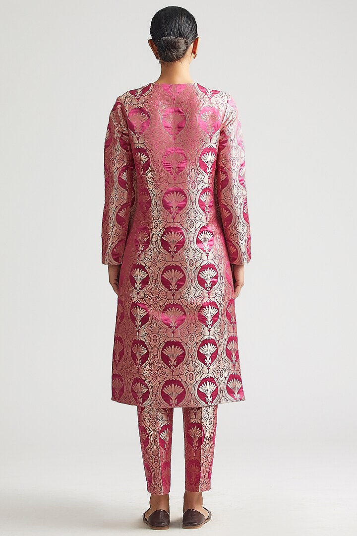 Mulberry Pink Silk Brocade Kurta Set by Kshitij Jalori at Pernia's Pop Up Shop