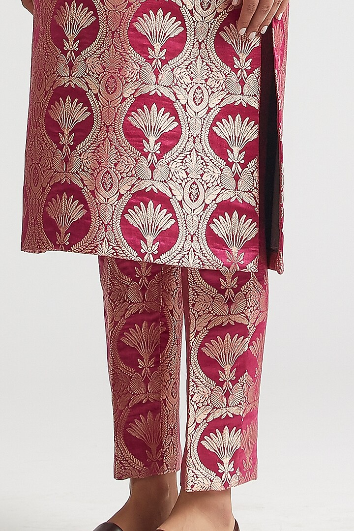 Mulberry Pink Silk Brocade Kurta Set by Kshitij Jalori at Pernia's Pop Up Shop