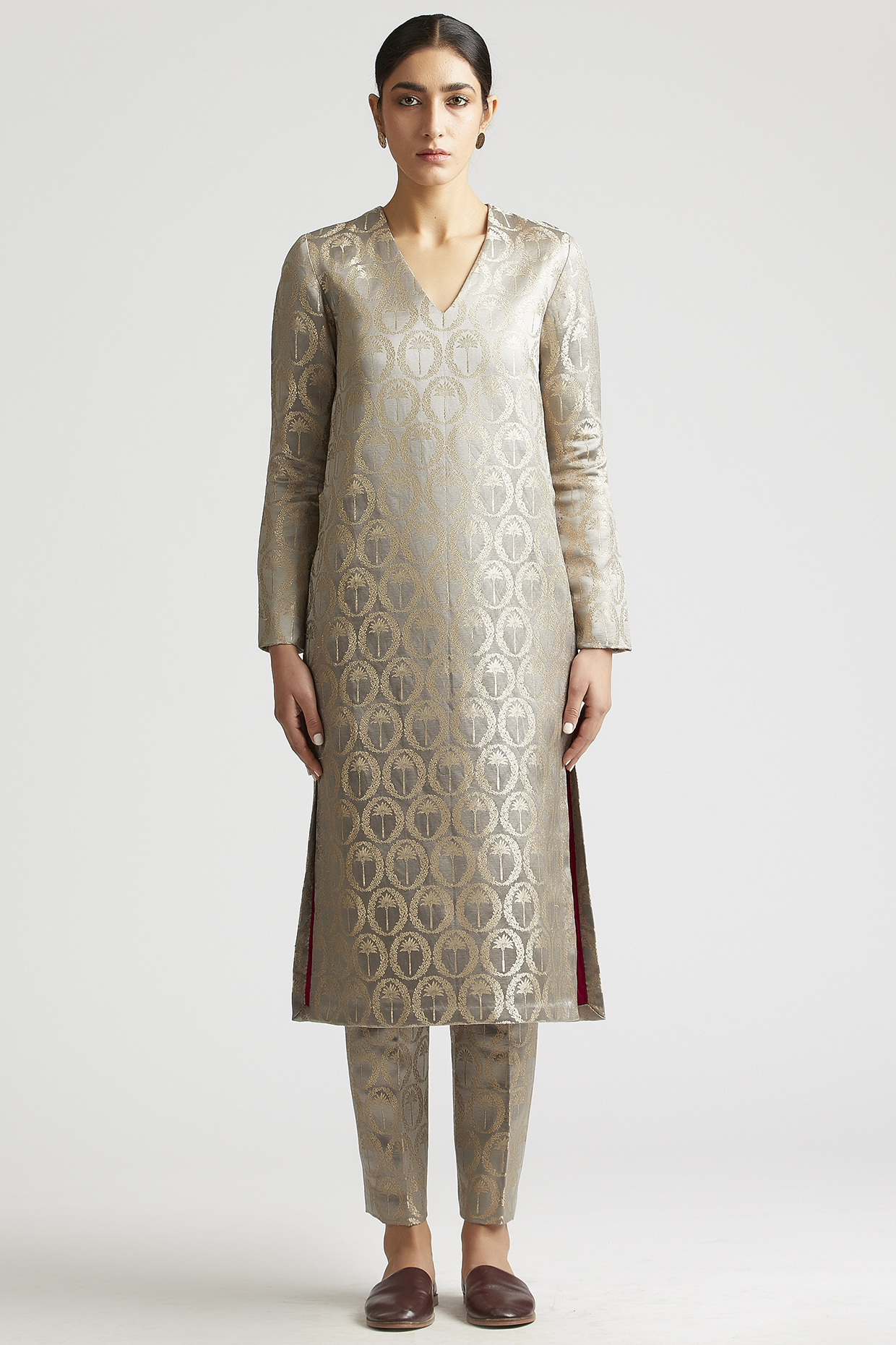 Shadow Grey Kurta Set by Kshitij Jalori at Pernia's Pop Up Shop