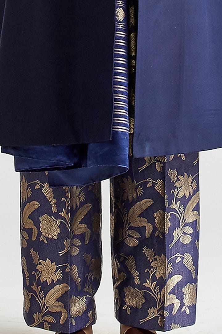 Sapphire Blue Kurta Set With Trench Coat by Kshitij Jalori at Pernia's Pop Up Shop