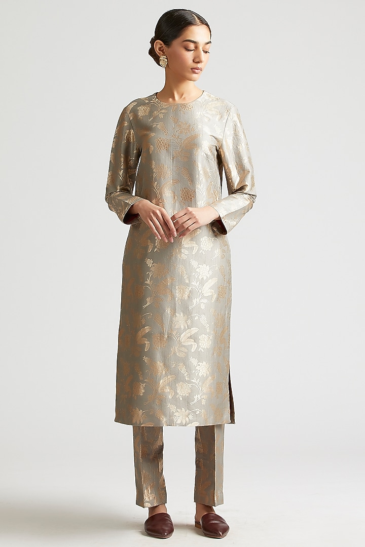 Shadow Grey Silk Brocade Kurta Set by Kshitij Jalori at Pernia's Pop Up Shop