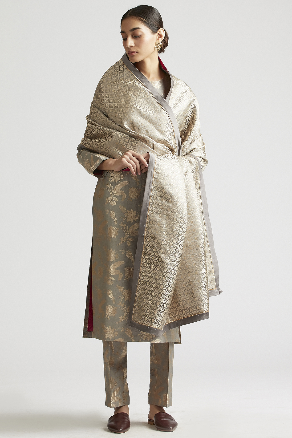 Shadow Grey Kurta Set In Silk Brocade by Kshitij Jalori at Pernia's Pop Up Shop