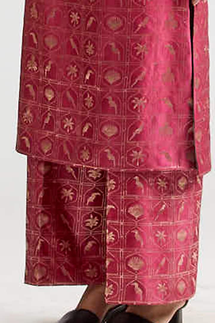 Mulberry Pink Silk Brocade Kurta Set by Kshitij Jalori at Pernia's Pop Up Shop