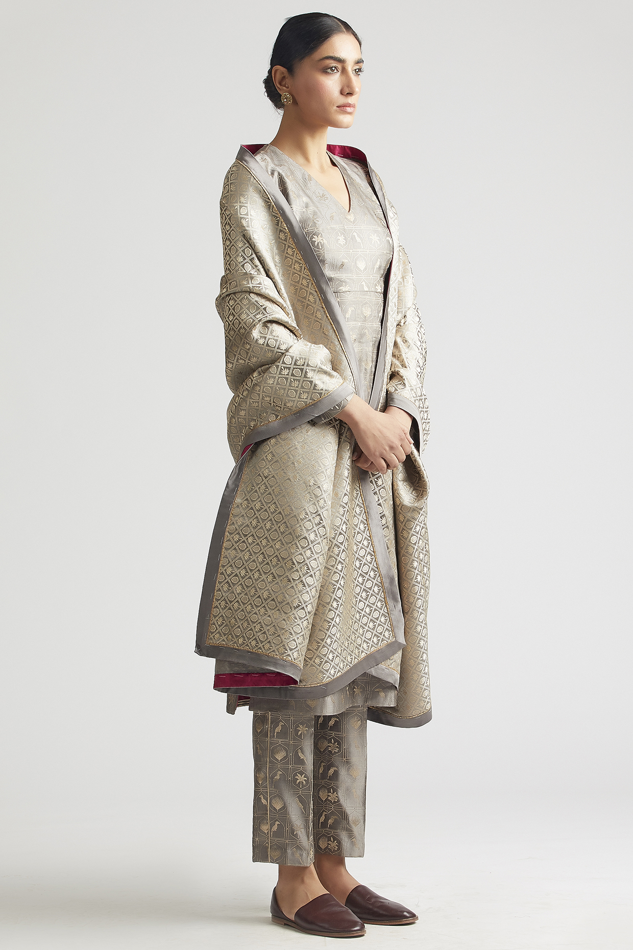 Shadow Grey Kurta Set In Silk Brocade by Kshitij Jalori at Pernia's Pop Up Shop