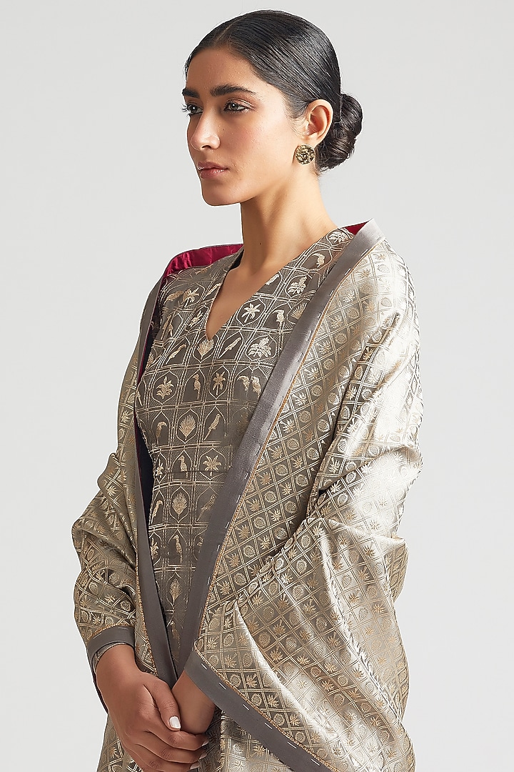 Shadow Grey Kurta Set In Silk Brocade by Kshitij Jalori at Pernia's Pop Up Shop