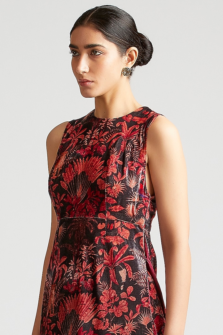 Charcoal Grey Printed Kurta Set by Kshitij Jalori at Pernia's Pop Up Shop