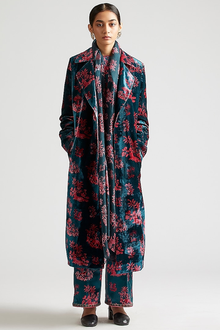 Deep Turquoise Kurta Set With Trench Coat by Kshitij Jalori at Pernia's Pop Up Shop