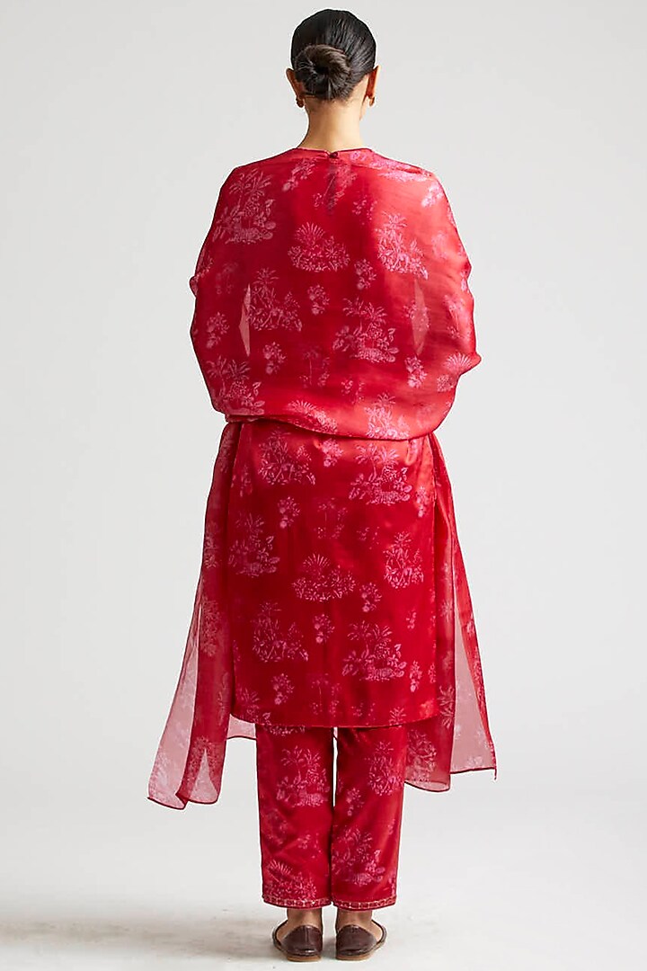 Medium Scarlet Embroidered & Printed Kurta Set by Kshitij Jalori at Pernia's Pop Up Shop