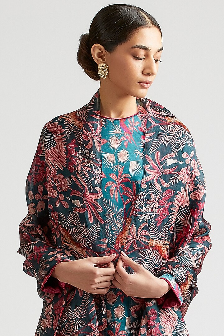 Dull Blue Silk Satin Crepe Kurta Set by Kshitij Jalori at Pernia's Pop Up Shop