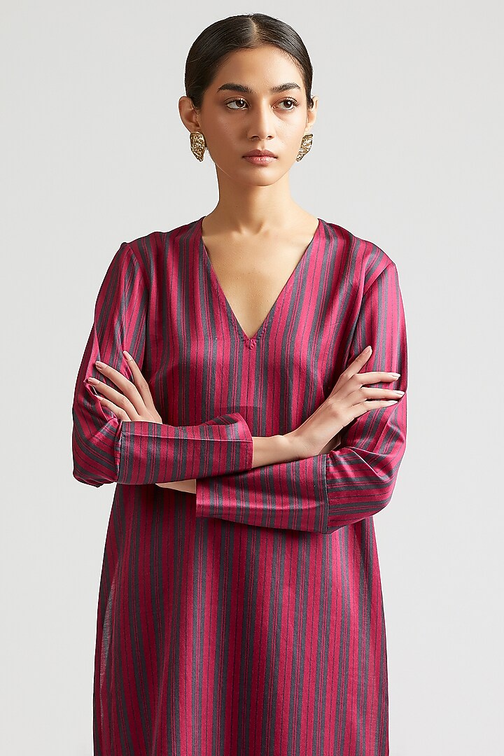 Charcoal Grey Striped Kurta Set by Kshitij Jalori at Pernia's Pop Up Shop