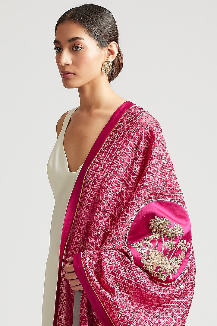 Mulberry Pink Silk Organza Zardosi Embroidered Dupatta by Kshitij Jalori at Pernia's Pop Up Shop