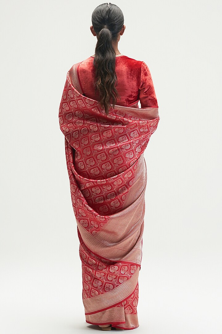 Garnet Silk Brocade Wedding Saree by Kshitij Jalori at Pernia's Pop Up Shop