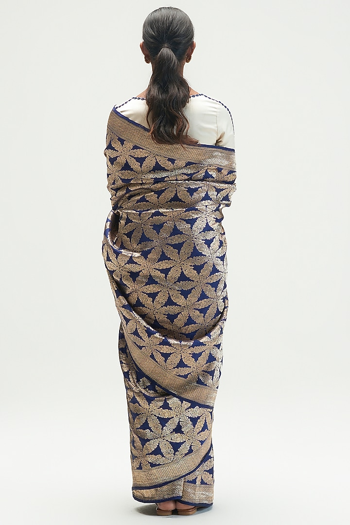 Sapphire Silk Wedding Saree by Kshitij Jalori at Pernia's Pop Up Shop