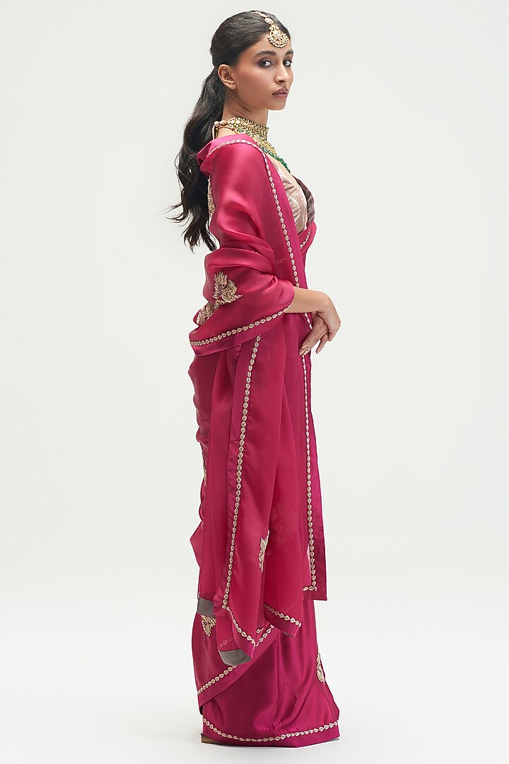 Mulberry Embroidered Reception Saree by Kshitij Jalori at Pernia's Pop Up Shop