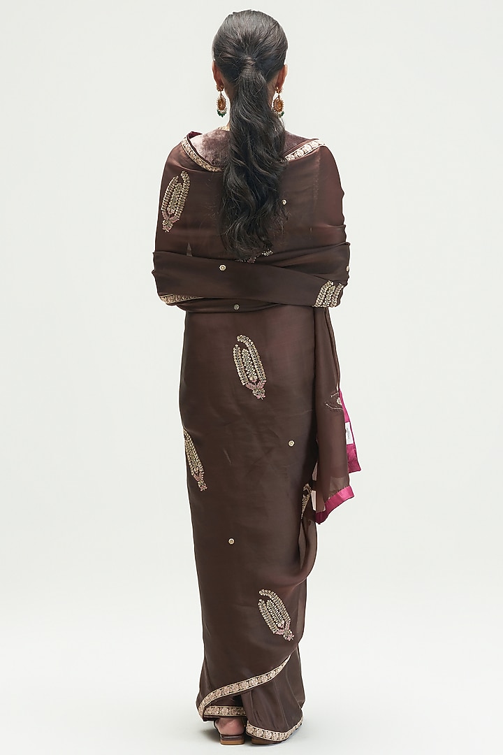 Mud Brown Silk Satin Crepe & Silk Satin Organza Boota Embroidered Reception Saree by Kshitij Jalori at Pernia's Pop Up Shop
