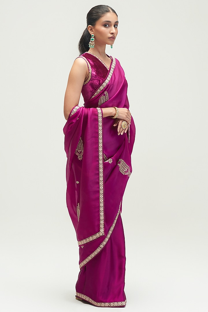 Amethyst Embroidered Reception Saree by Kshitij Jalori at Pernia's Pop Up Shop