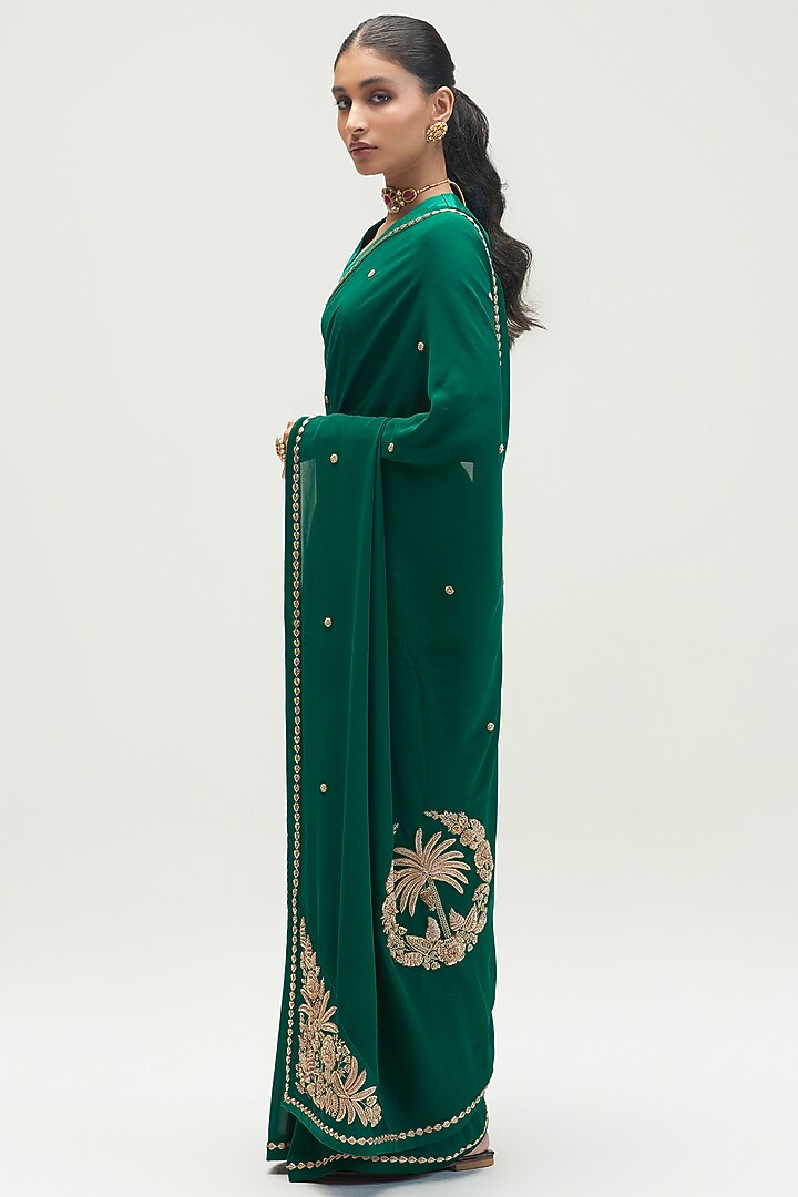 Emerald Green Embroidered Reception Saree by Kshitij Jalori at Pernia's Pop Up Shop