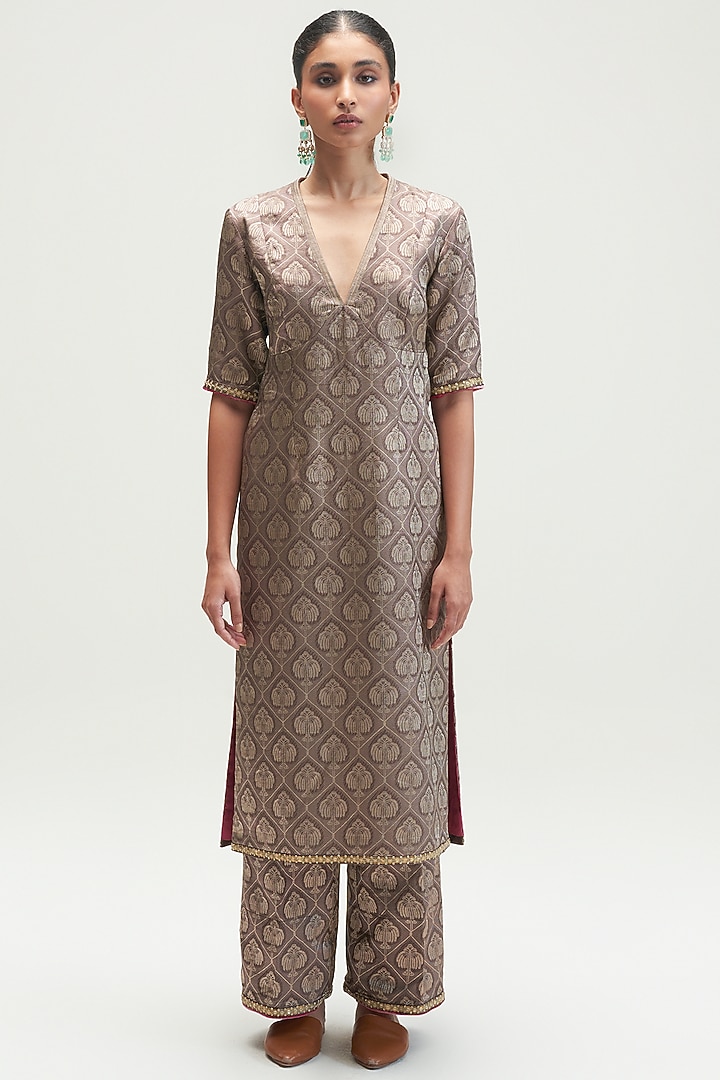 Mud Brown Silk Brocade Kurta Set by Kshitij Jalori at Pernia's Pop Up Shop