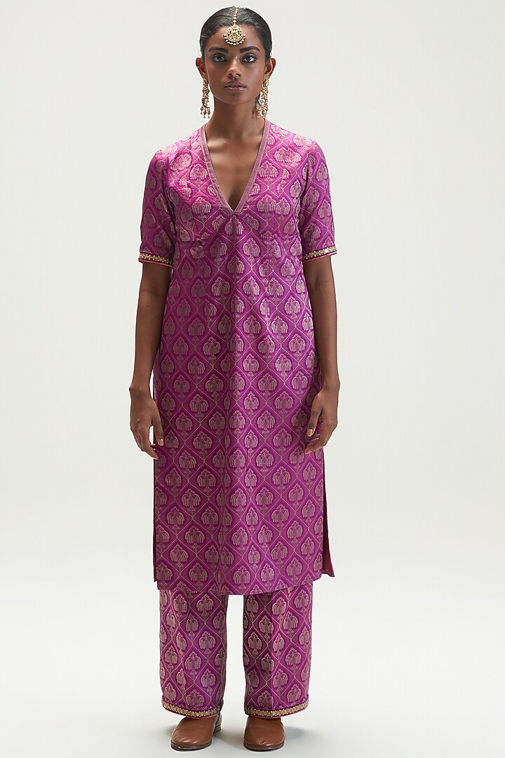Amethyst Silk Brocade Kurta Set by Kshitij Jalori at Pernia's Pop Up Shop