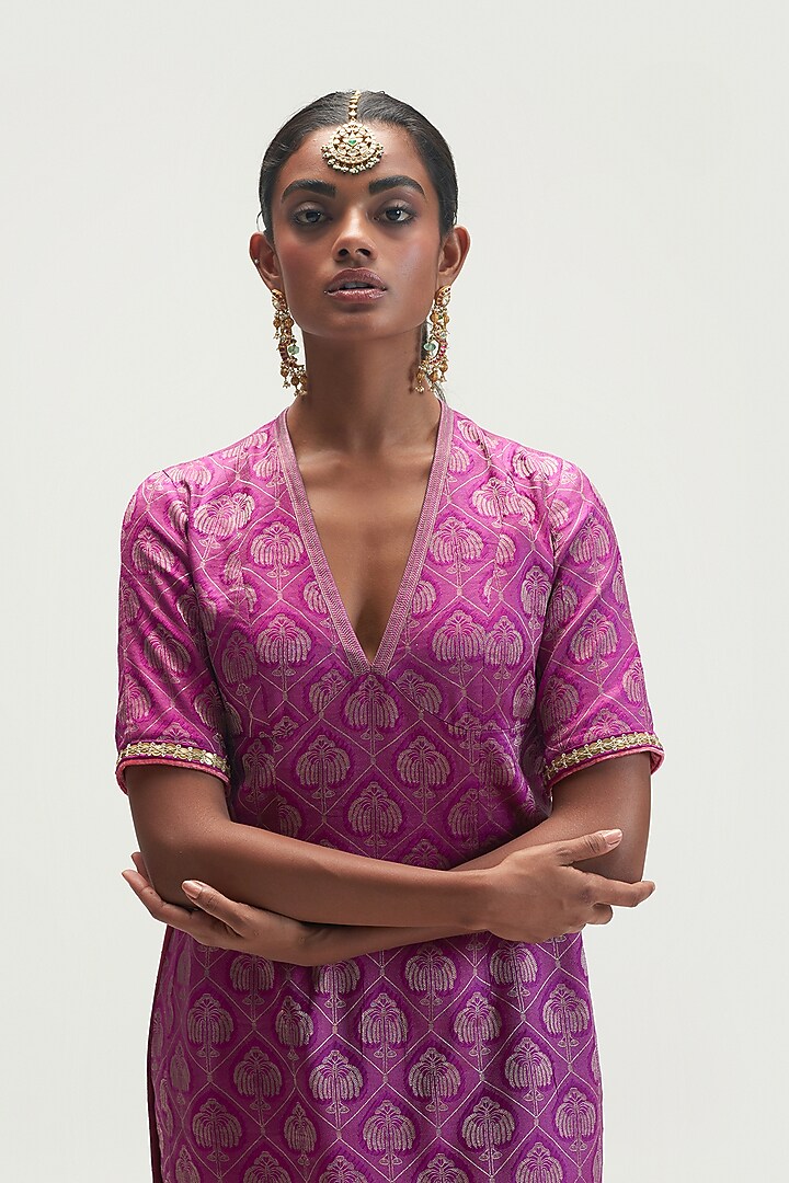 Amethyst Silk Brocade Kurta Set by Kshitij Jalori at Pernia's Pop Up Shop