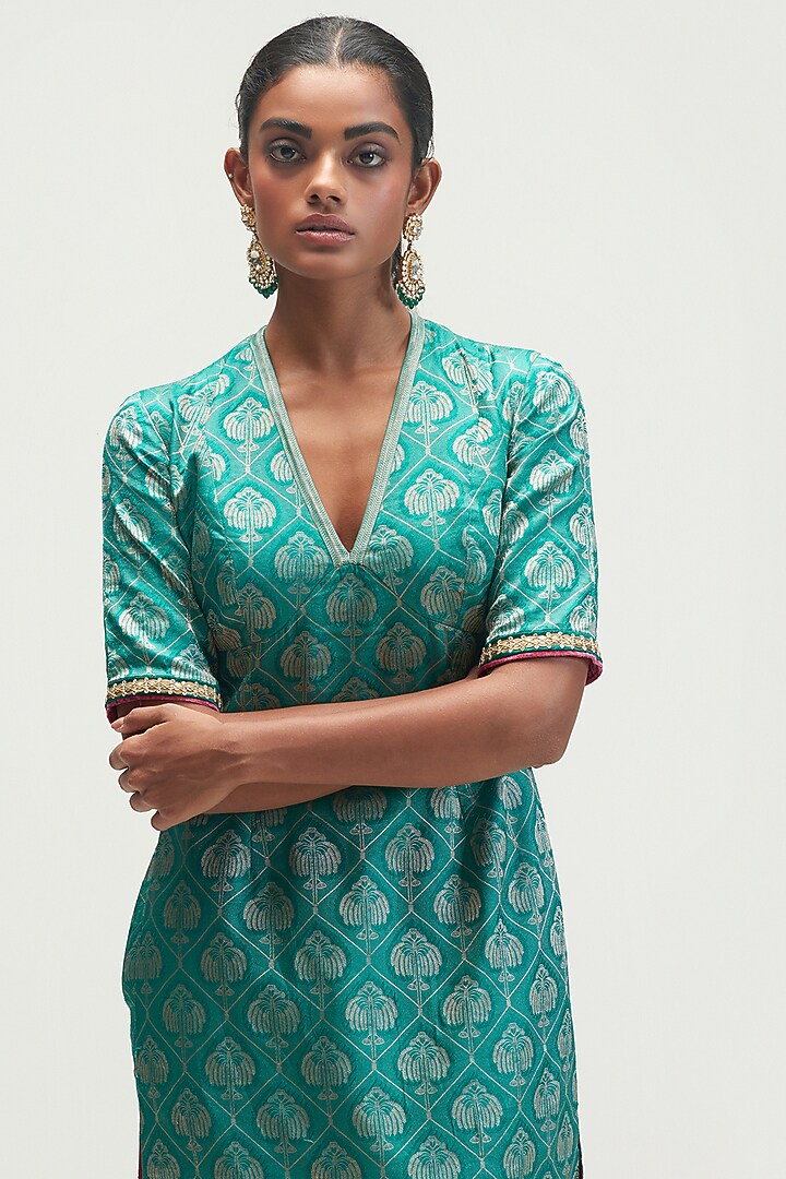Teal Sapphire Silk Brocade Kurta Set by Kshitij Jalori at Pernia's Pop Up Shop