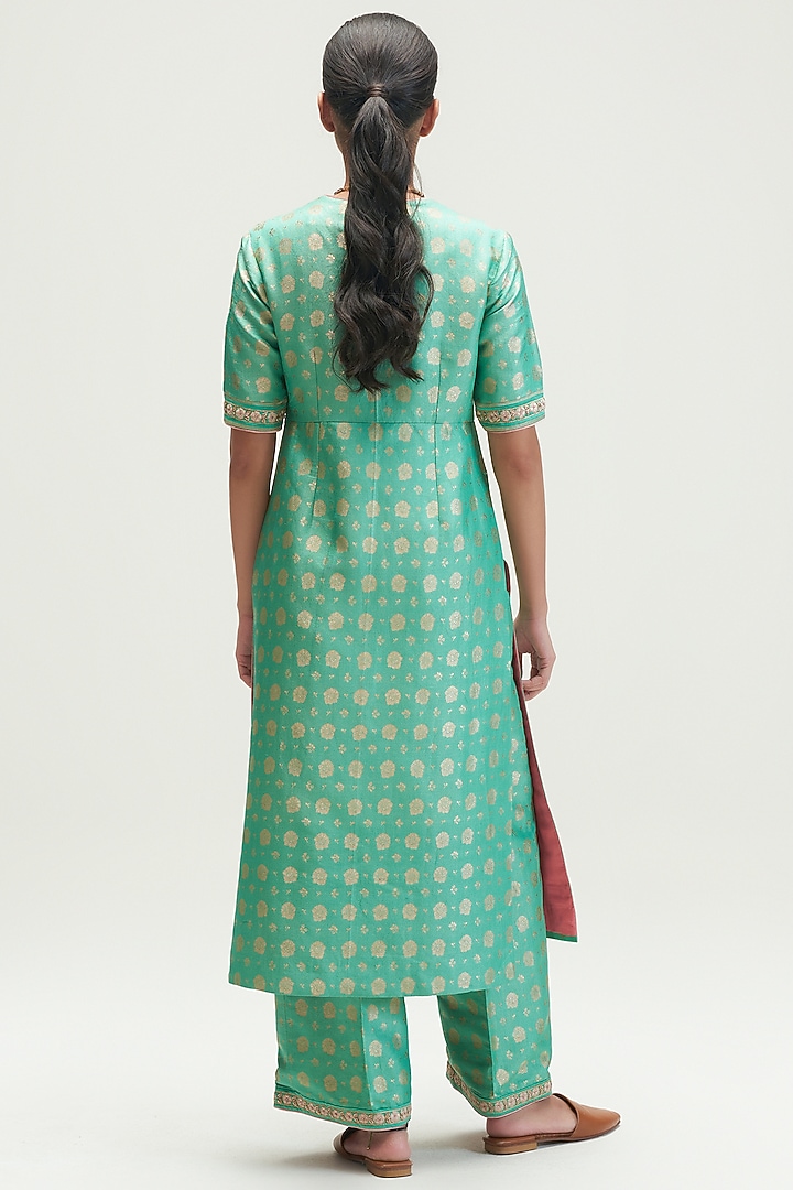 Sea Mint Embroidered Kurta Set by Kshitij Jalori at Pernia's Pop Up Shop