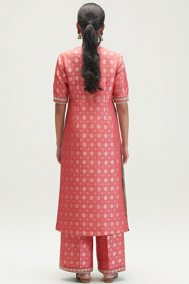 Rouge Embroidered Kurta Set by Kshitij Jalori at Pernia's Pop Up Shop