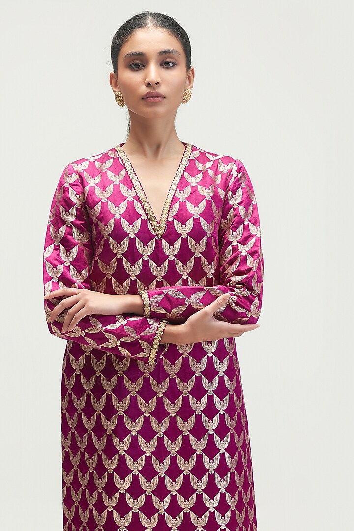 Wine Silk Brocade Kurta Set by Kshitij Jalori at Pernia's Pop Up Shop