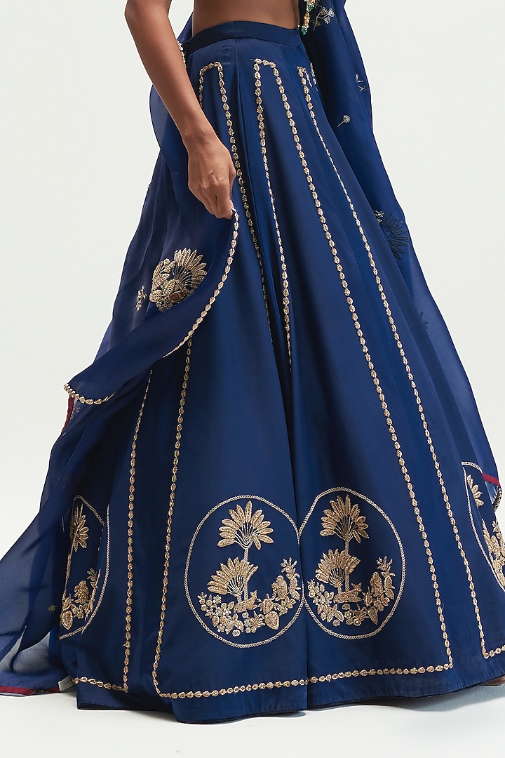 Sapphire Embroidered Bridal Lehenga Set by Kshitij Jalori at Pernia's Pop Up Shop