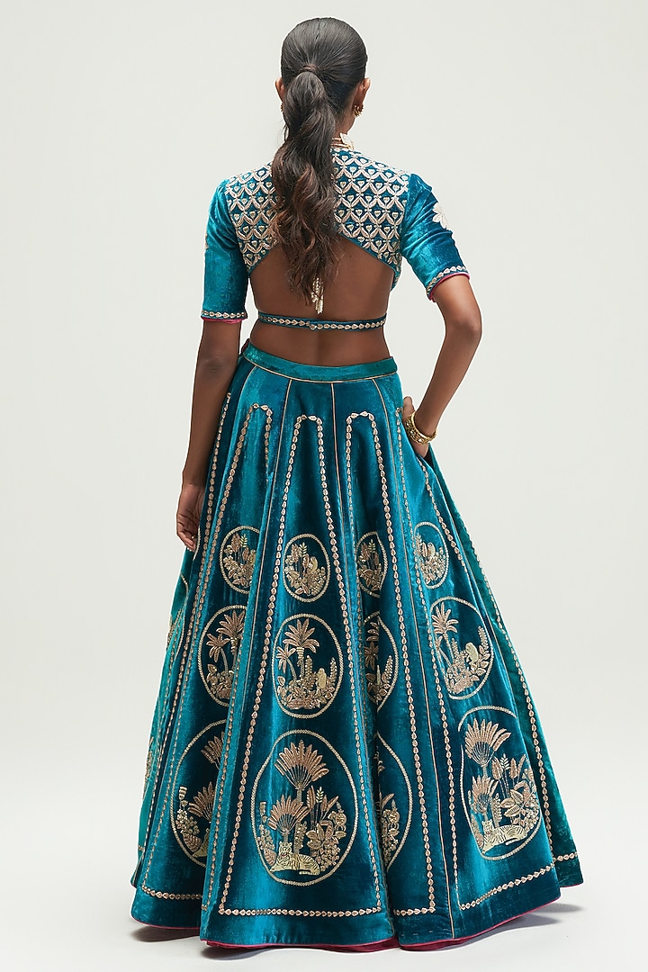 Sea Blue Embroidered Bridal Lehenga Set by Kshitij Jalori at Pernia's Pop Up Shop