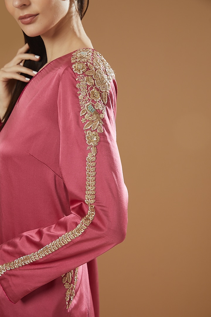 Old Rose Pink Silk Zardosi Embroidered Kurta Set by Kshitij Jalori at Pernia's Pop Up Shop
