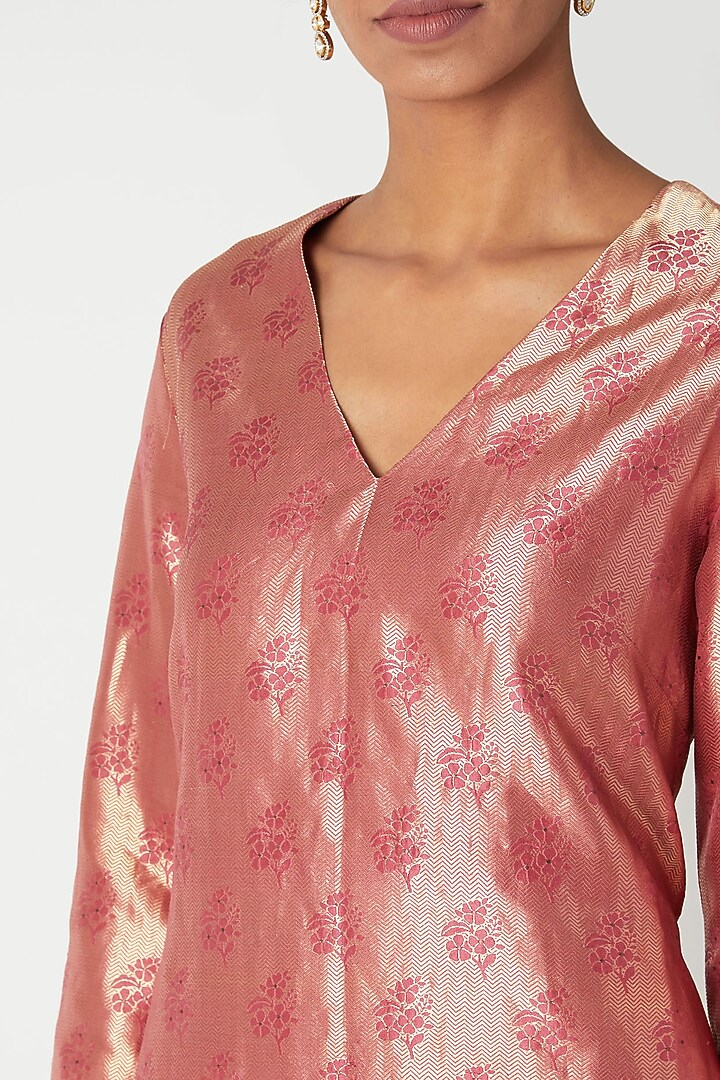 Old Rose Pink Silk Kurta by Kshitij Jalori at Pernia's Pop Up Shop