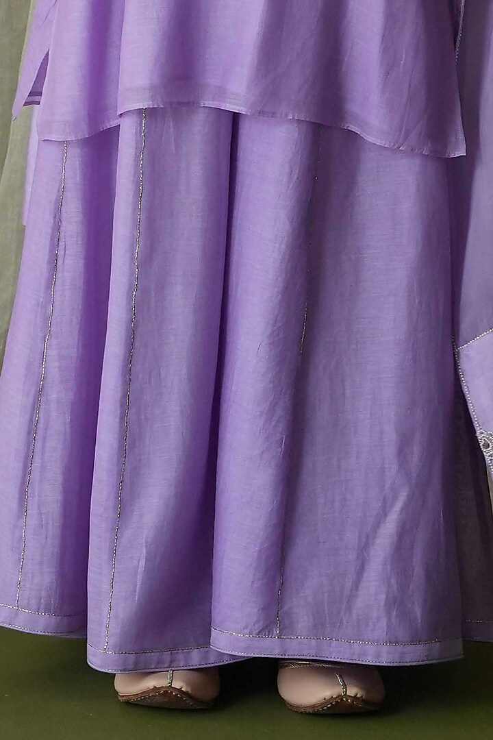 Purple Chanderi Silk Hand Embroidered Kurta Set by Kanika sharma at Pernia's Pop Up Shop