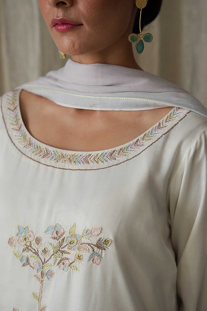 White Modal Embroidered Angrakha Kurta Set by Kanika sharma at Pernia's Pop Up Shop