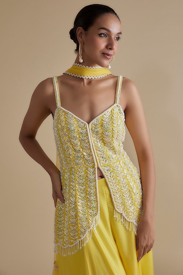 Yellow Georgette Embroidered Tunic Set by Keith Gomes at Pernia's Pop Up Shop