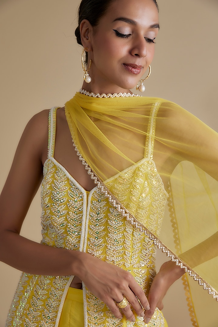 Yellow Georgette Embroidered Tunic Set by Keith Gomes at Pernia's Pop Up Shop