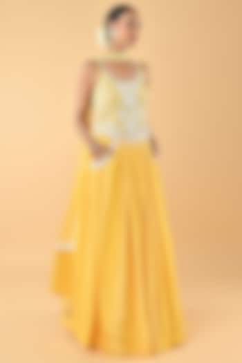 Yellow Chiffon Crepe Bandhani Printed Wedding Lehenga Set by Keith Gomes at Pernia's Pop Up Shop