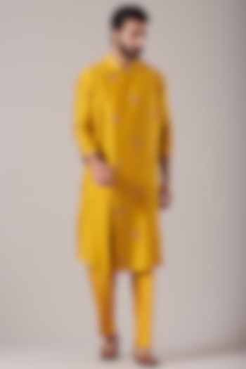 Mustard Embroidered Kurta Set by Kudrat Couture at Pernia's Pop Up Shop