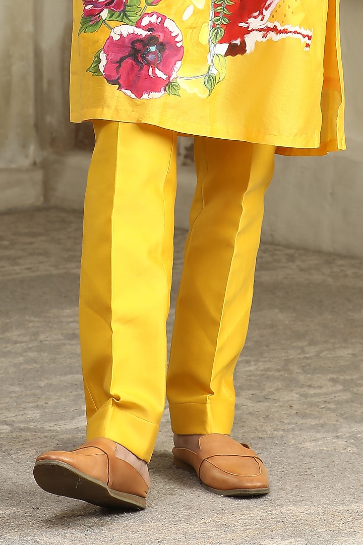 Yellow Chanderi Silk Handpainted Kurta Set by Kudrat Couture at Pernia's Pop Up Shop